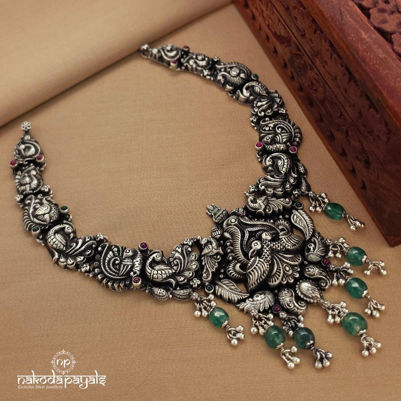 Oxidised Green Neckpiece (N11706)