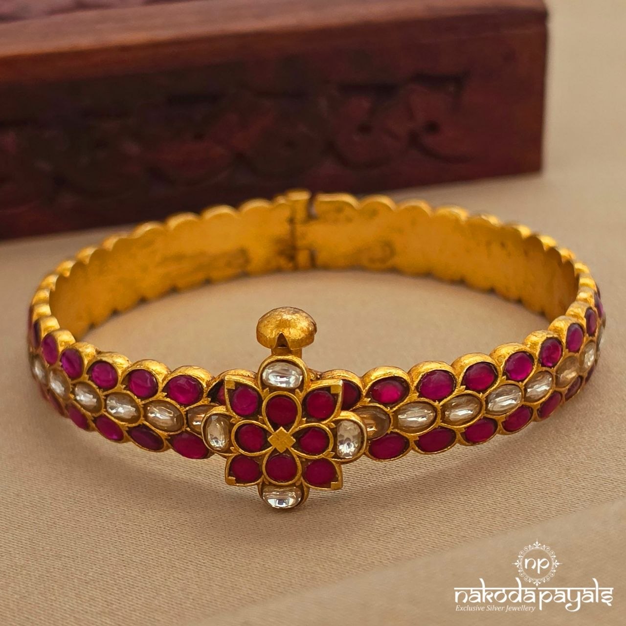 Kundan Screw Kada (Gk3298)