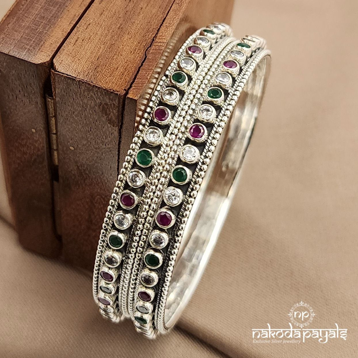 Graceful MultiColor Bangle (K6123-26)