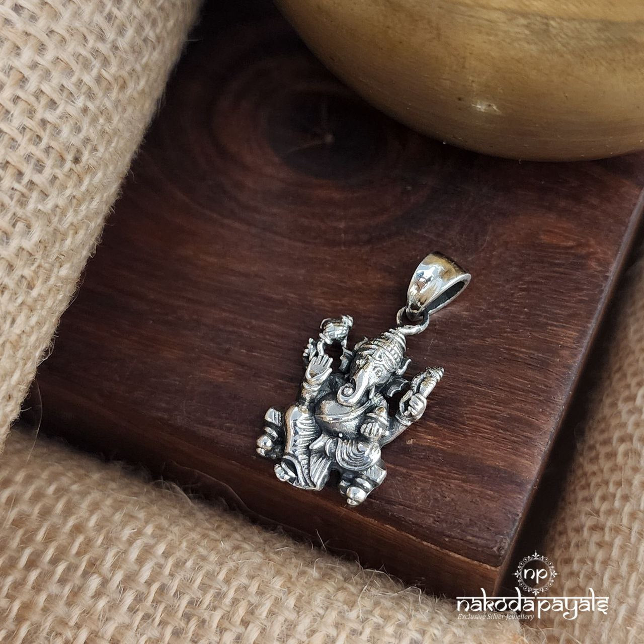 Laddu Ganesha Pendant (P2437)