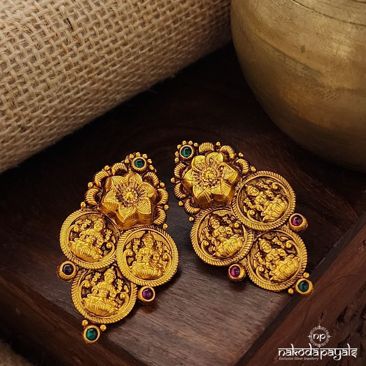 Floral Lakshmi Earrings (Ge10004)