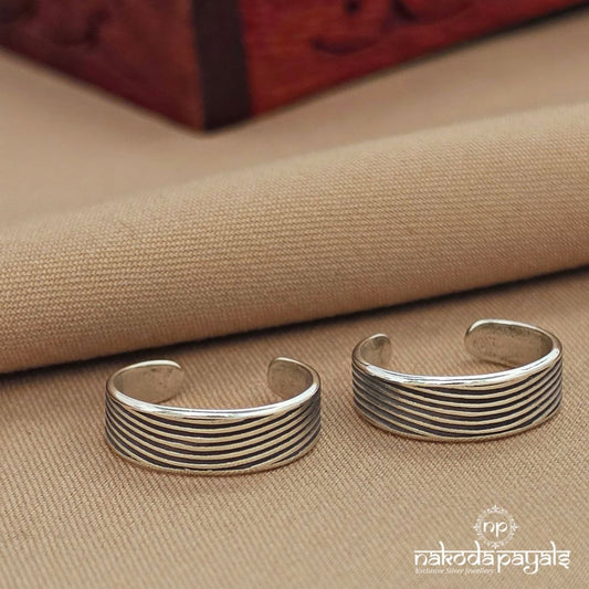 Oxidised Elegant Toerings (T4847)
