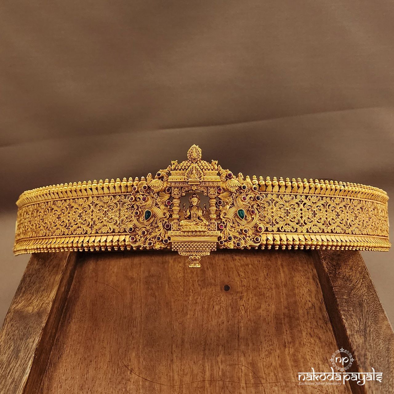 Temple Lakshmi Daab With Belt (D0249)