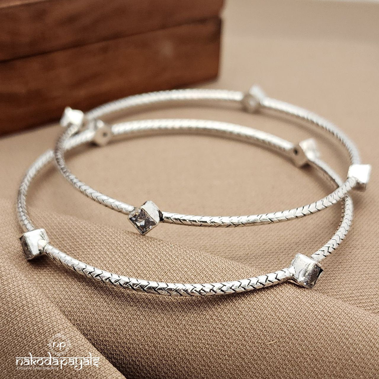 White Squarish Bangle Pair (K6102)