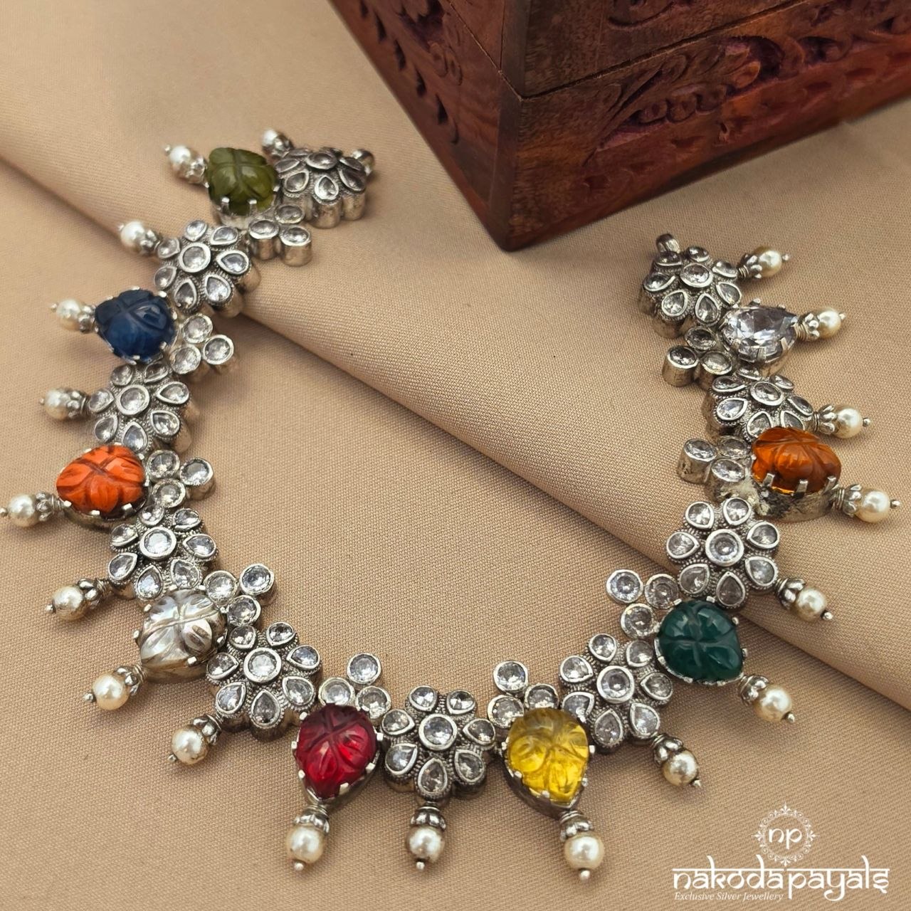 Navaratna Floral Pearl Neckpiece ( N12108)
