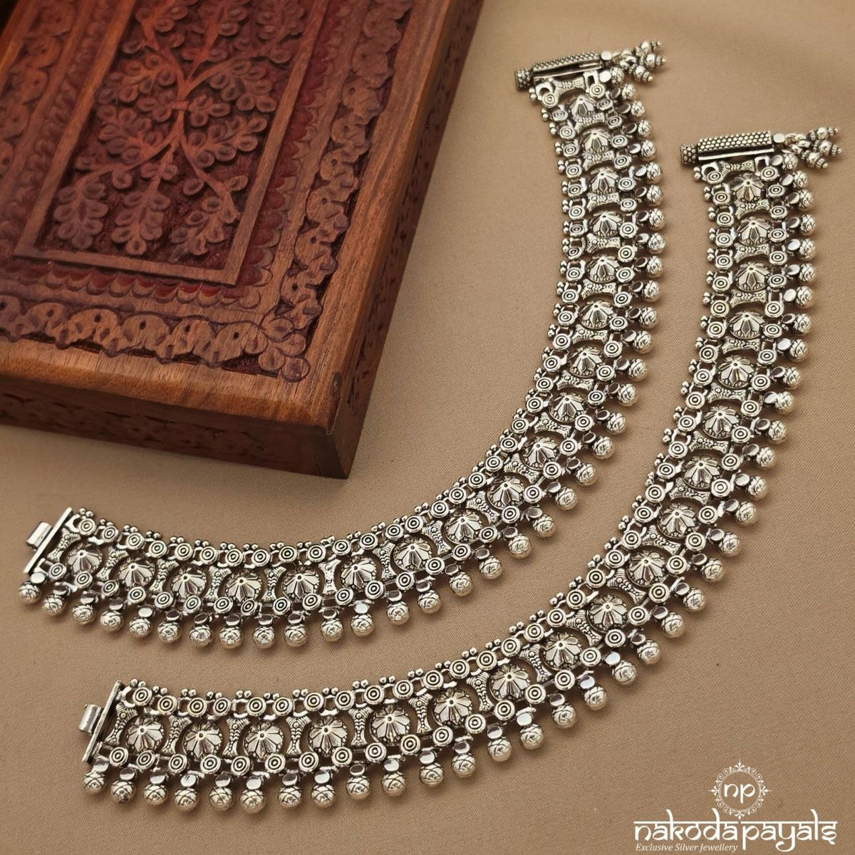 Circular Floral Drop Anklets (A7127)