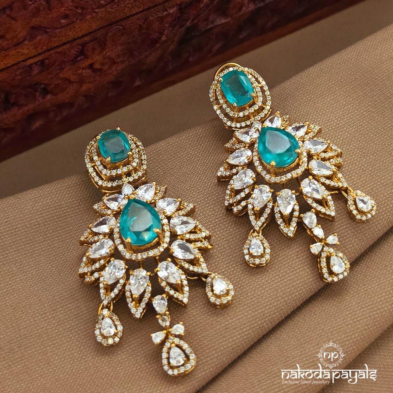 Sparkling Green Earrings (Ge10489)