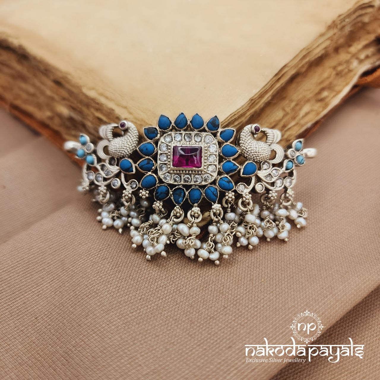 Turquoise Choker (N11658)