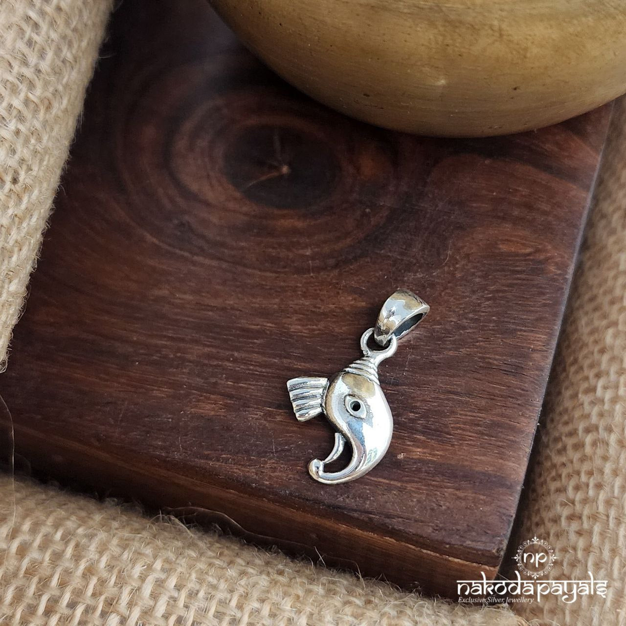 Ganesha Pendant (P2451)