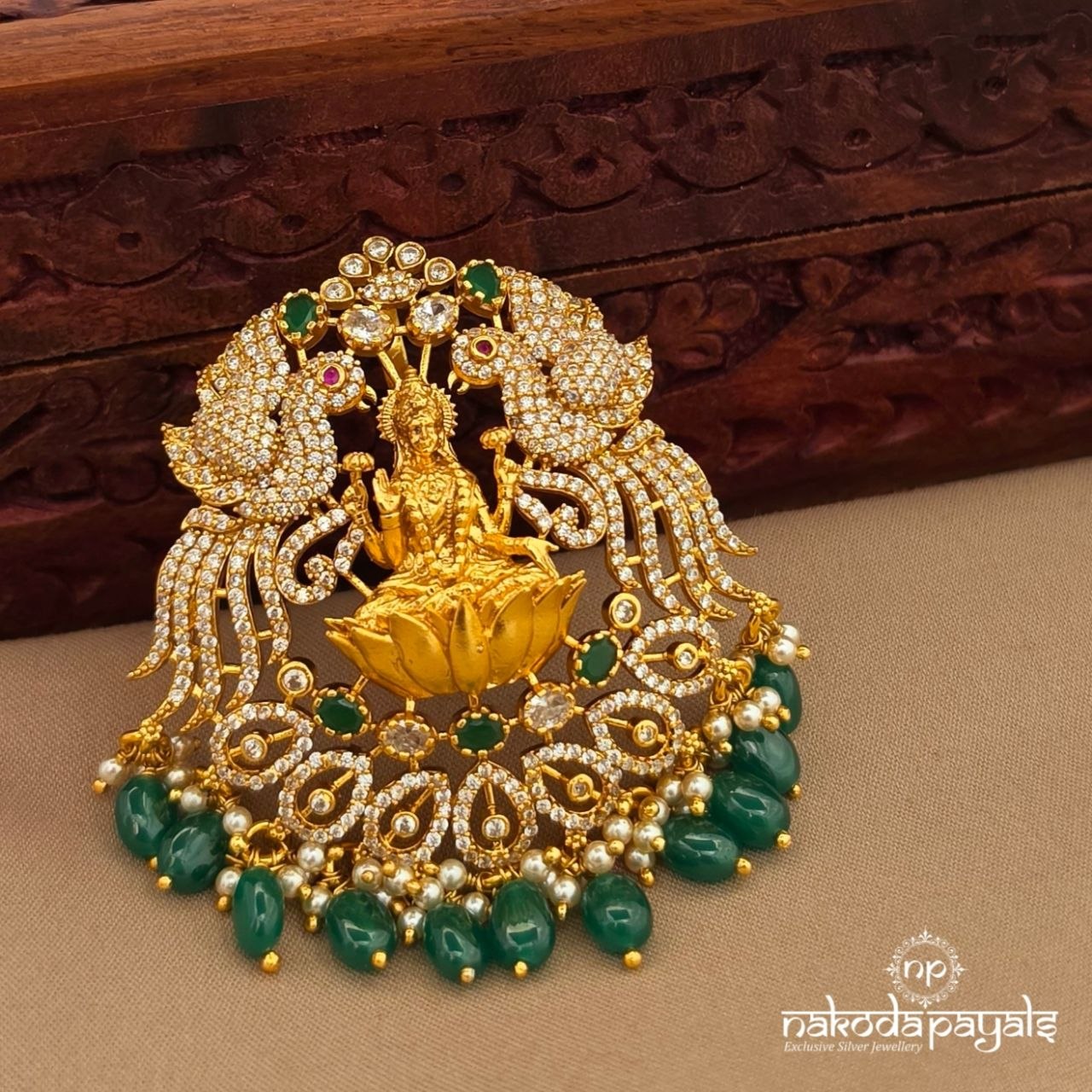 Endearing Lakshmi Pendant (Gp2570)