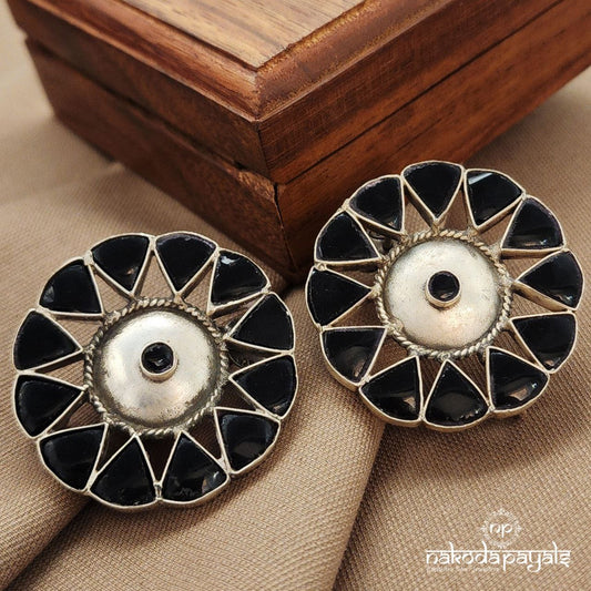 Triangular Black Studs (S3899)