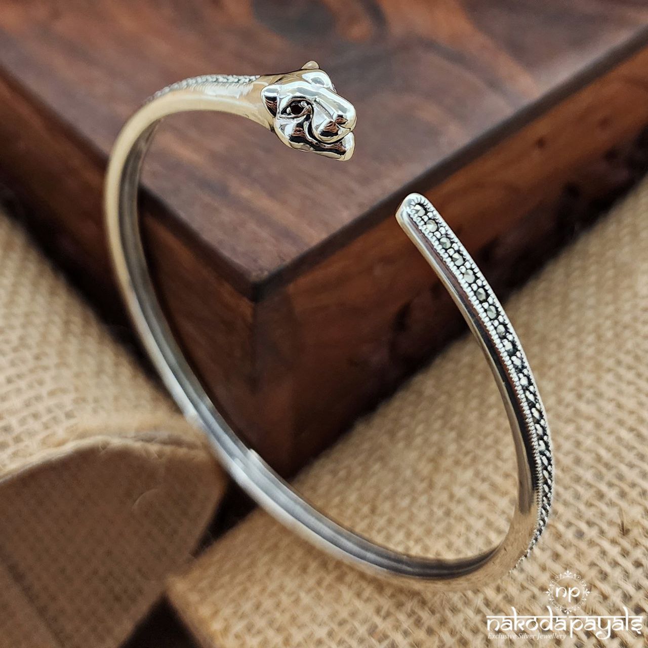 Lion Face Marcasite Kada (K5207)