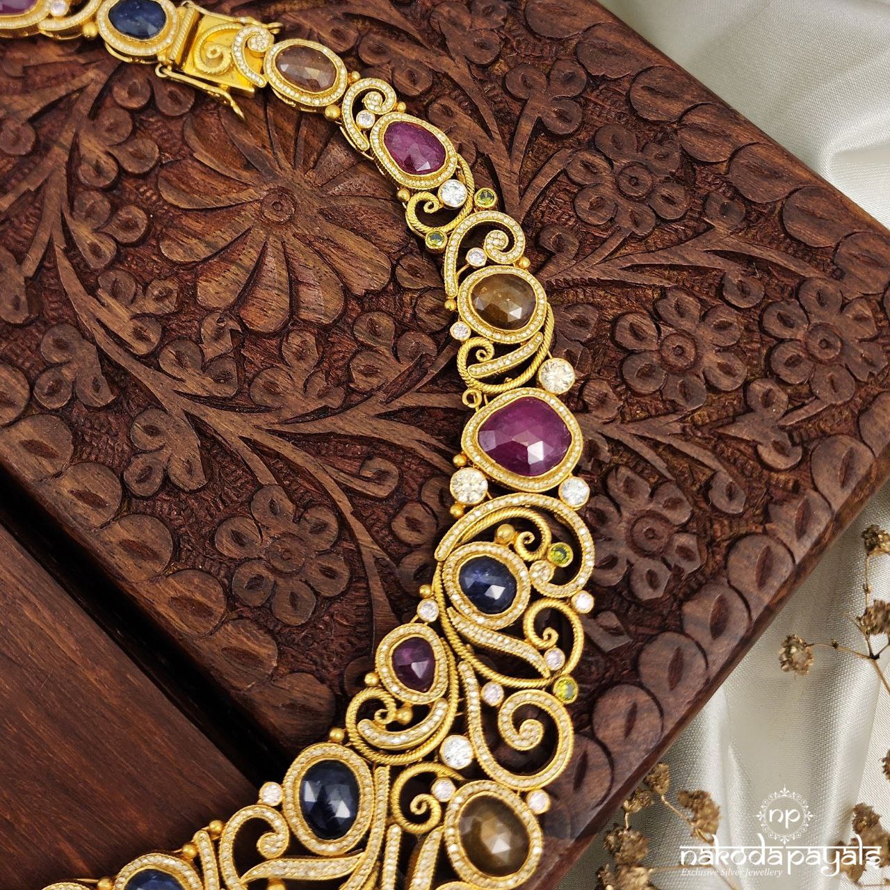 Unique Sparkling Neckpiece With Earrings (Gn8711)