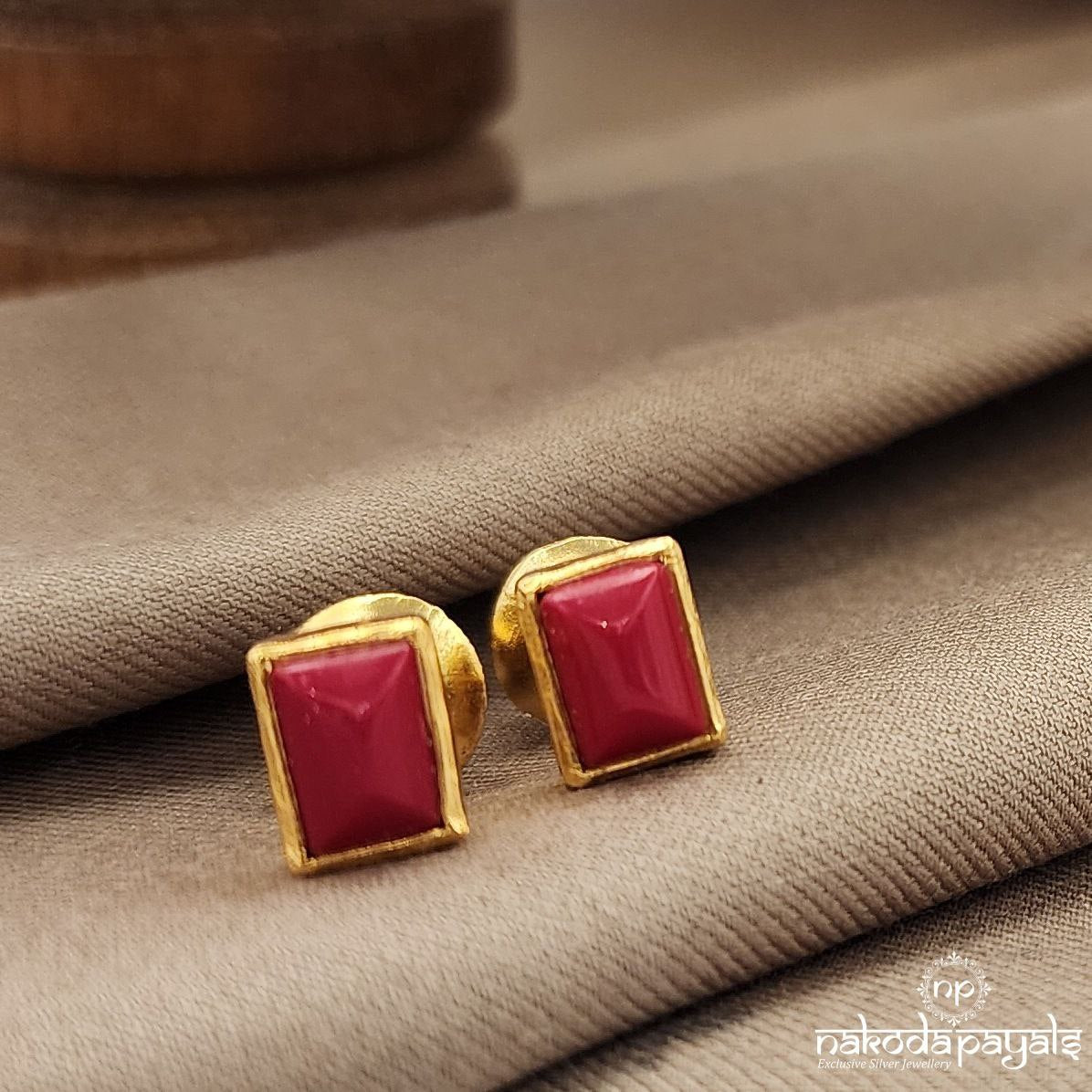 Gorgeous Squarish Pair Studs (Ge9851-56)