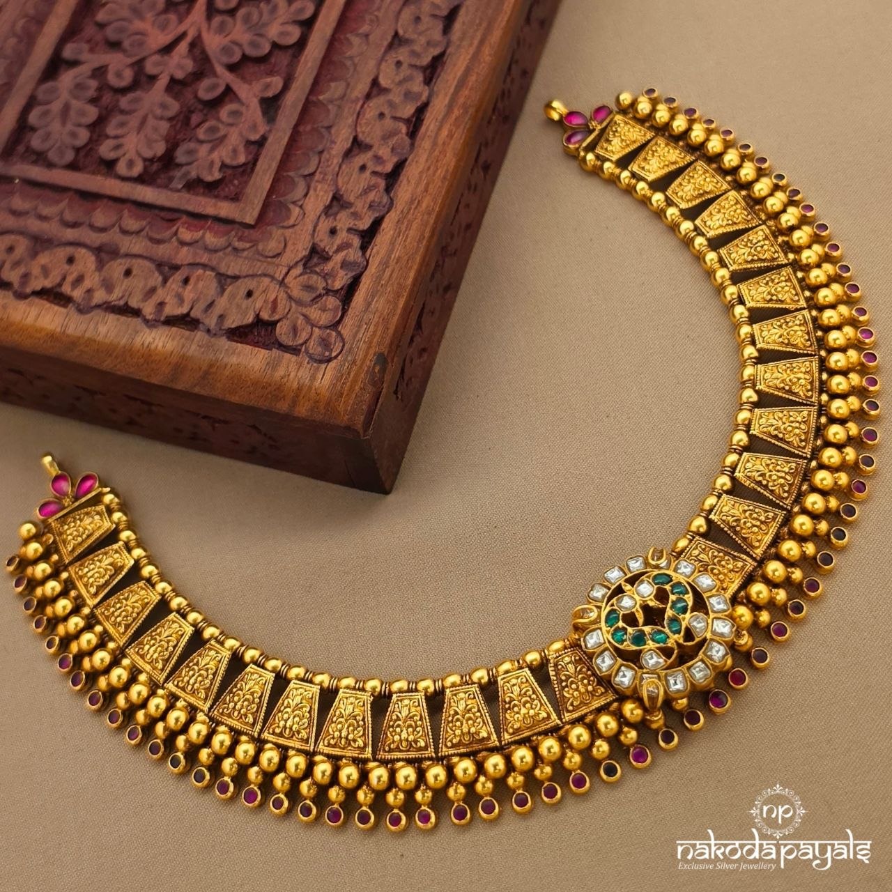 Twin Green Peacock Ball Dot Neckpiece (Gn10646)
