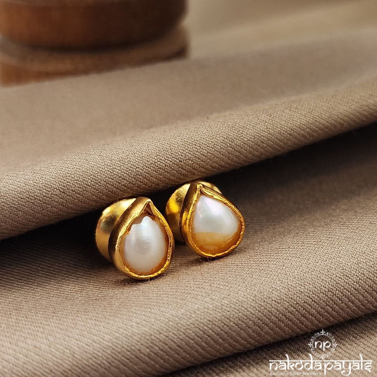 Elegant Pair Studs (Ge9826-32)