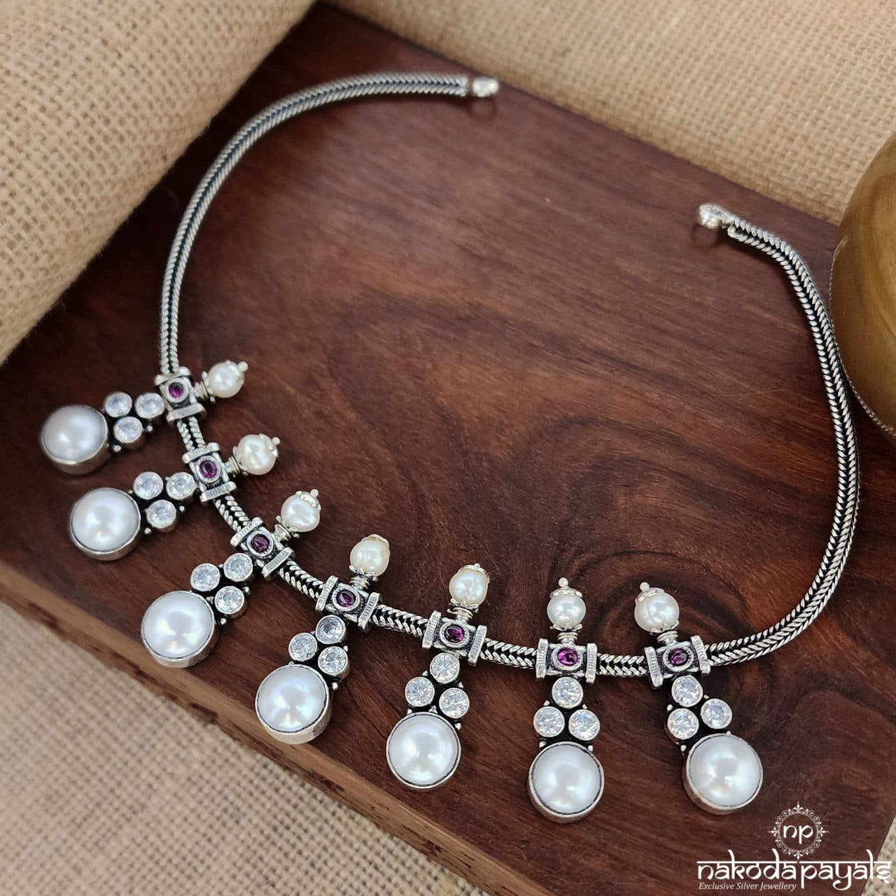 Pearled Drop White Neckpiece (N10659)