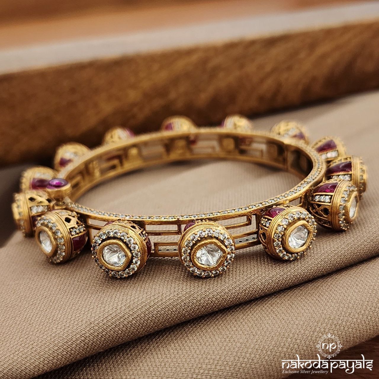 Traditional Polki Screw Kada (2.4) (Gk3205)