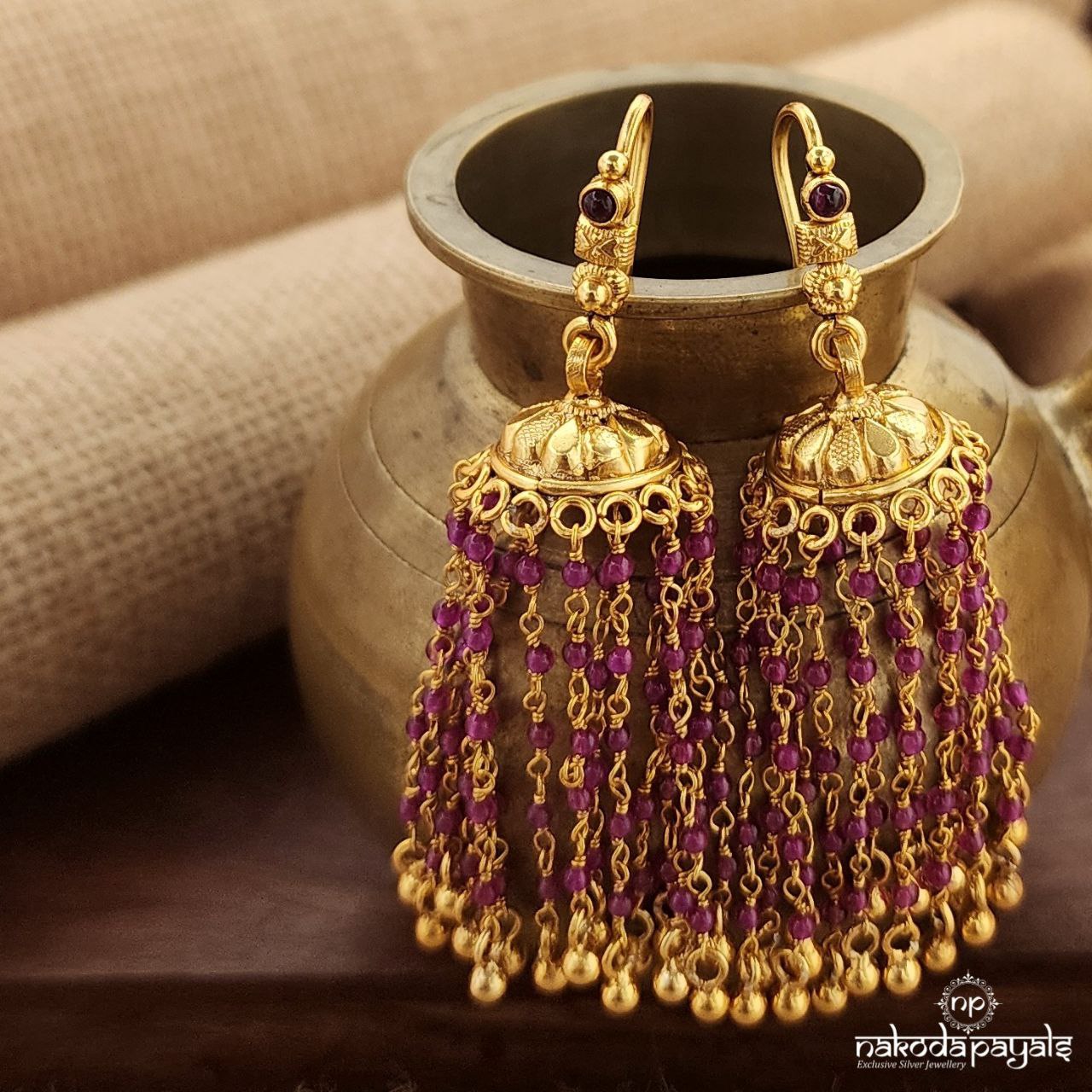 Red Floral Earrings (Ge9532)