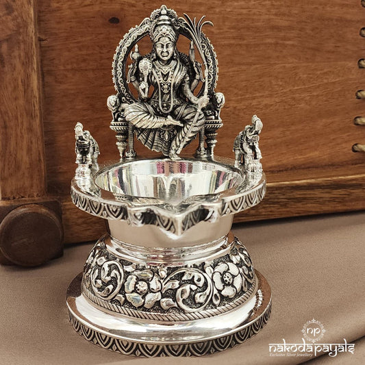 Goddess Kamakshi Deepam (Aa2065)