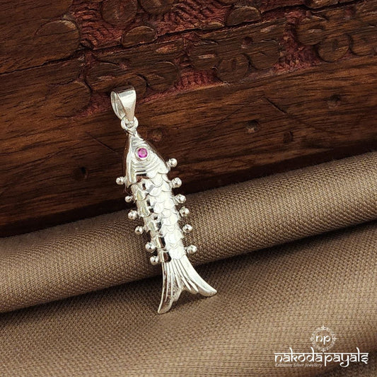 Lucky Fish Pendant (P2557)