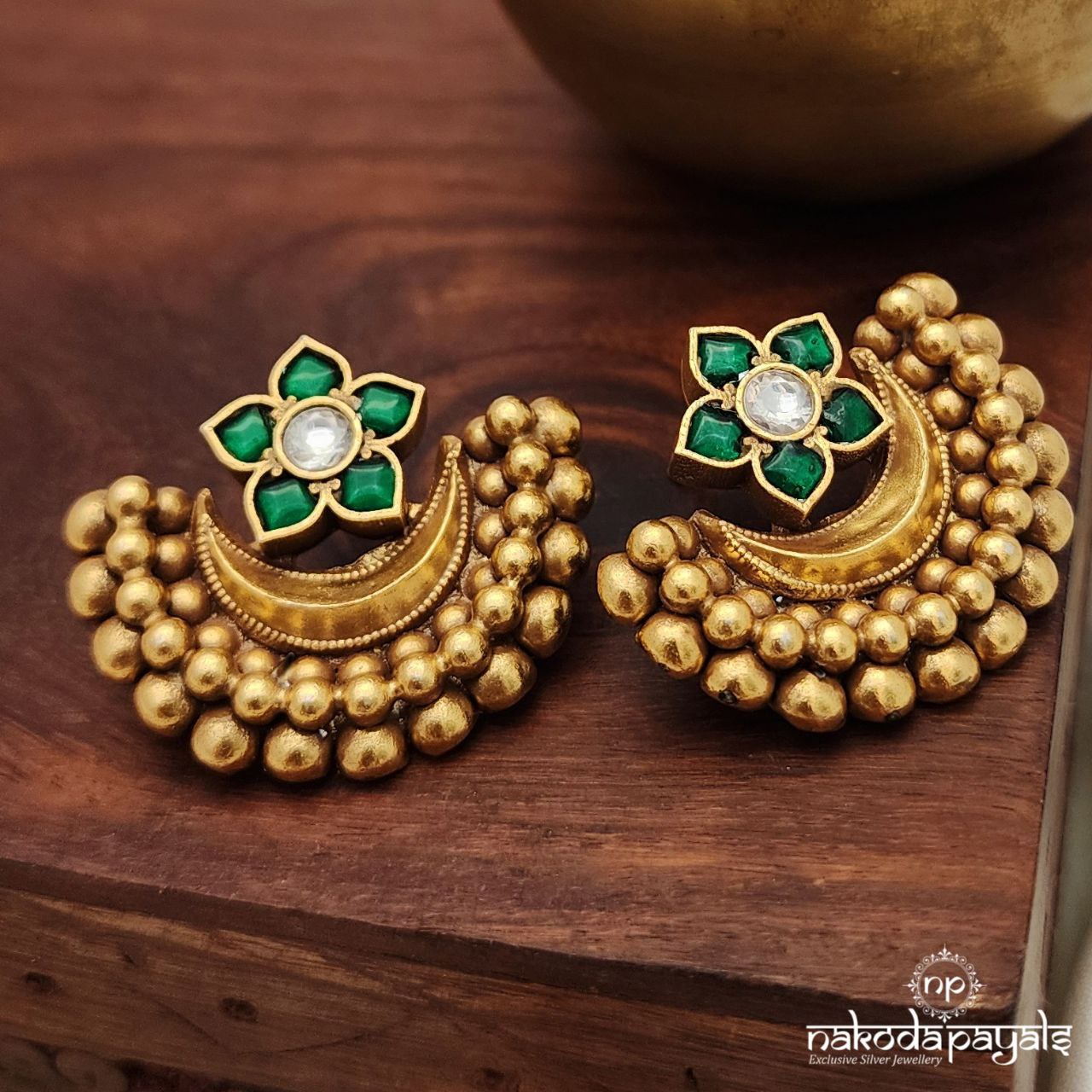 Kundan Moon Earrings (Ge8819)