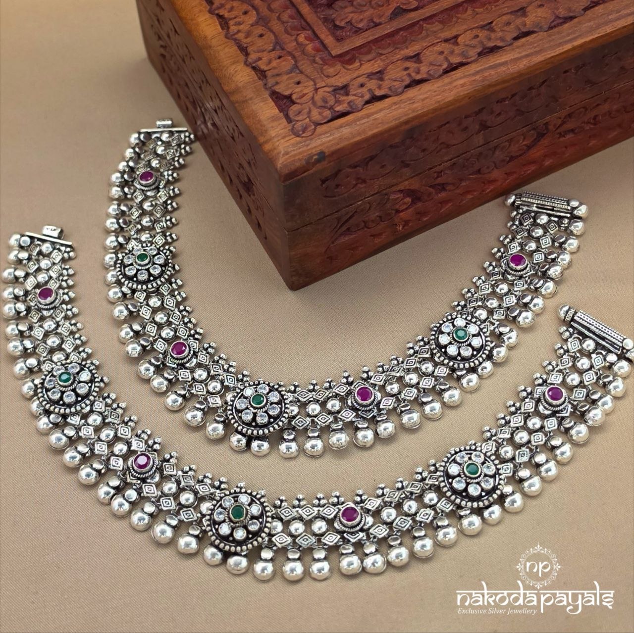 Exemplary Green Floral Ball Drop Anklets (A7060)