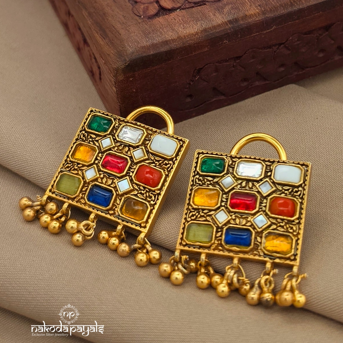 Navaratna squarish Studs (Ge10941)