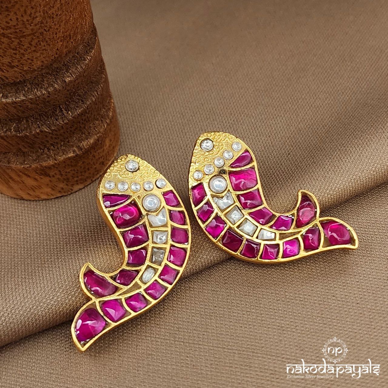 Fish Kundan Earrings (Ge10056)