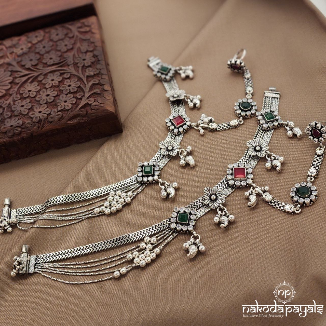 Squarish Cutstone Pag Phool "10 Inch" (A6743)