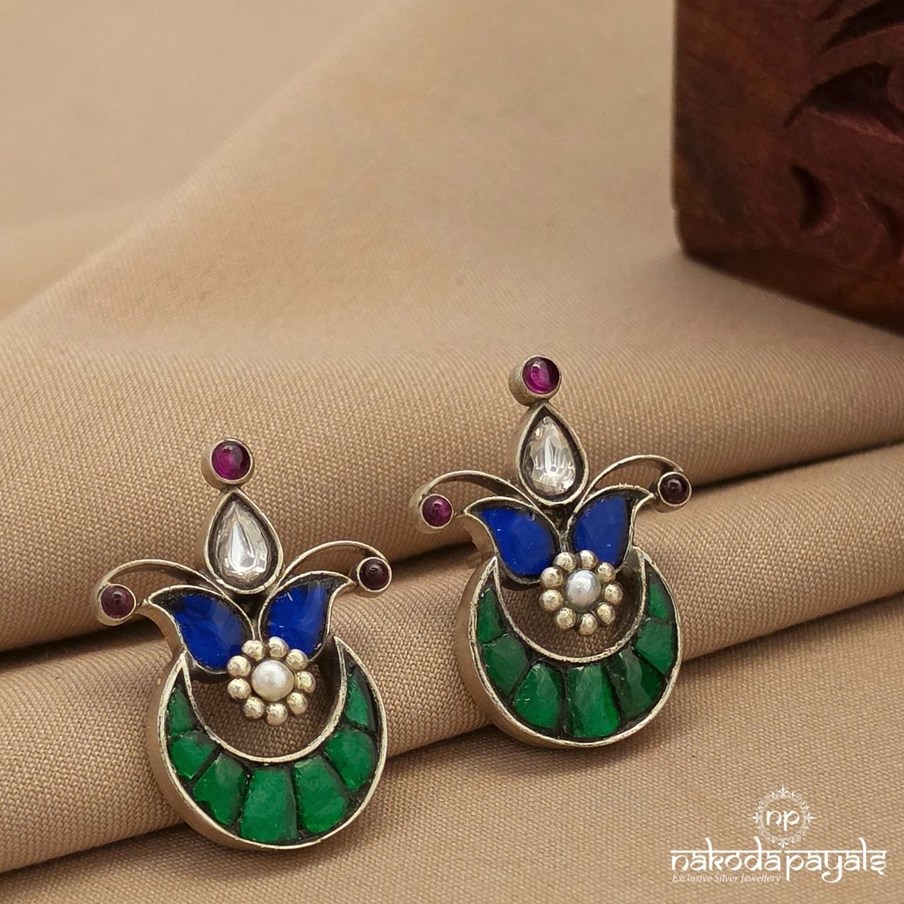 Cutsy Kundan Studs (S4129)