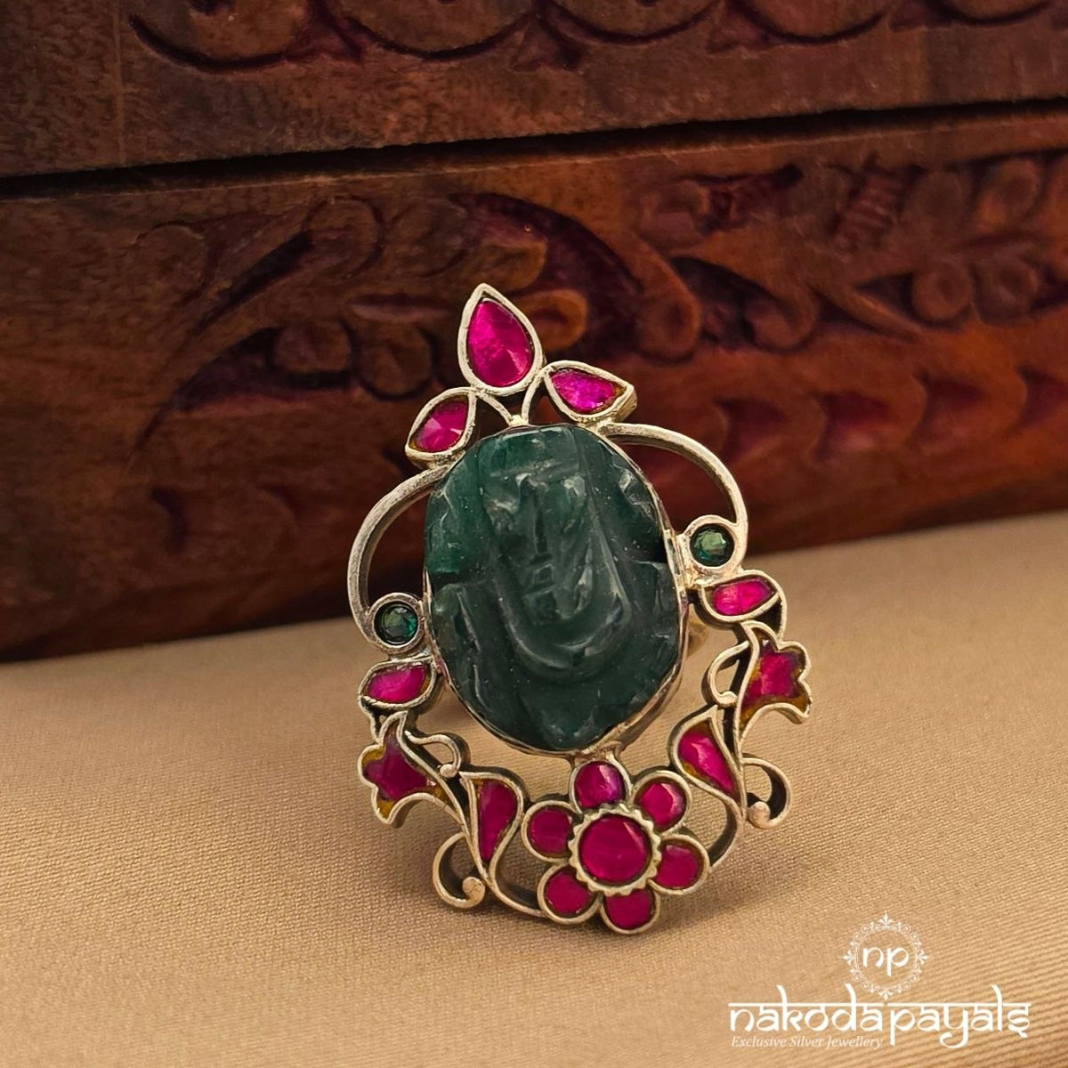 Floral Jade Ganesha Finger Ring (F3041)