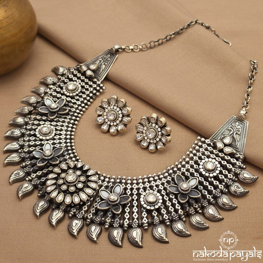 White Floral  Mango Neckpiece ( N11893)