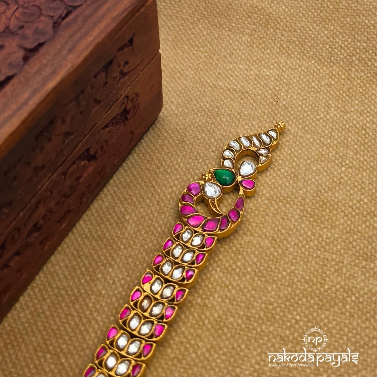 Gandaberunda Kundan Neckpiece (Gn10535)