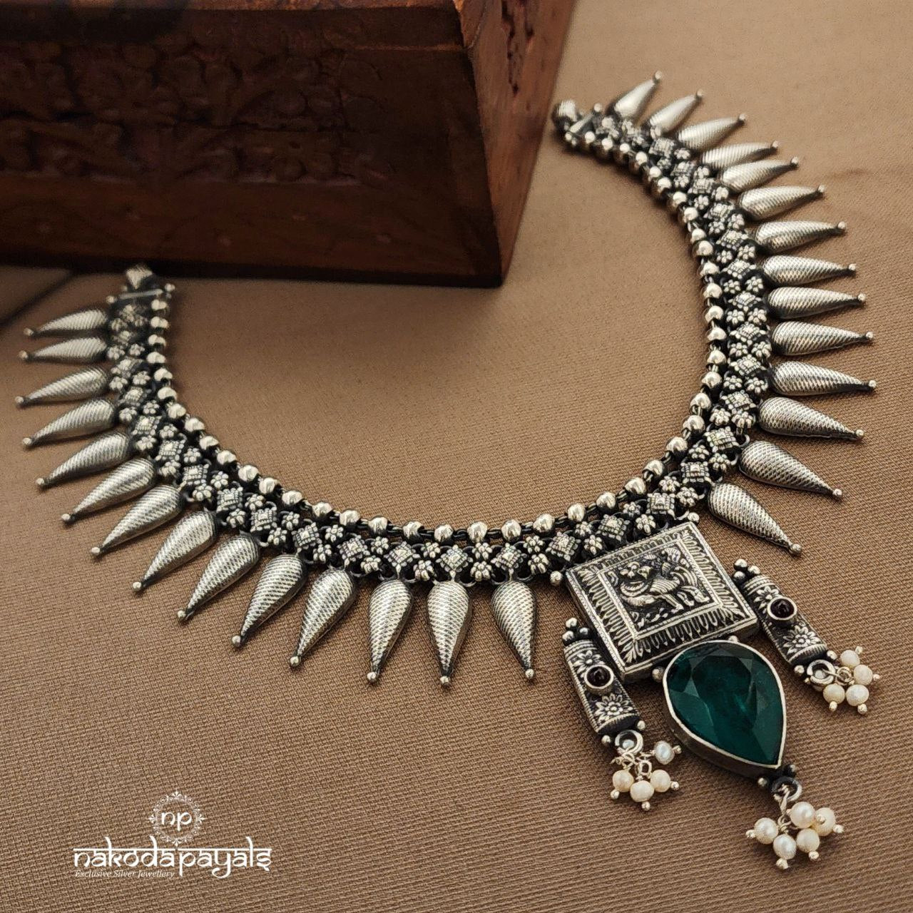 Tribal Green Drop Neckpiece  (N11413)