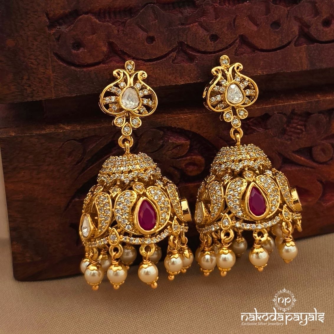 Emerald  Pearl Drop Earrings (Ge11215)