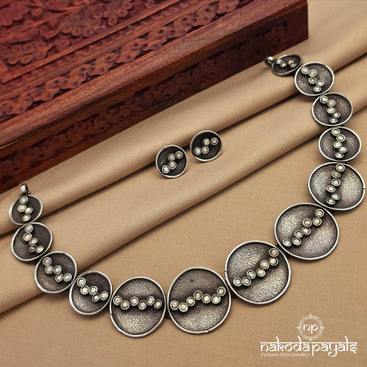 Circular White Neckpiece With Earrings (N11731)