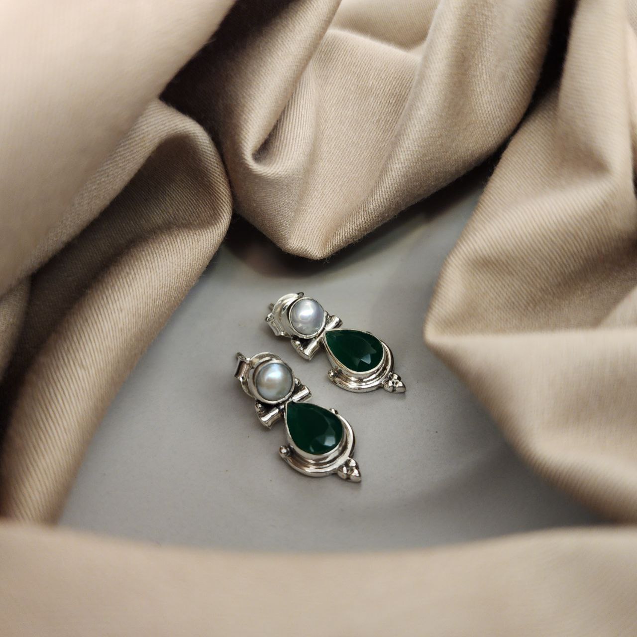 Pearled Hangings (H2116-122)