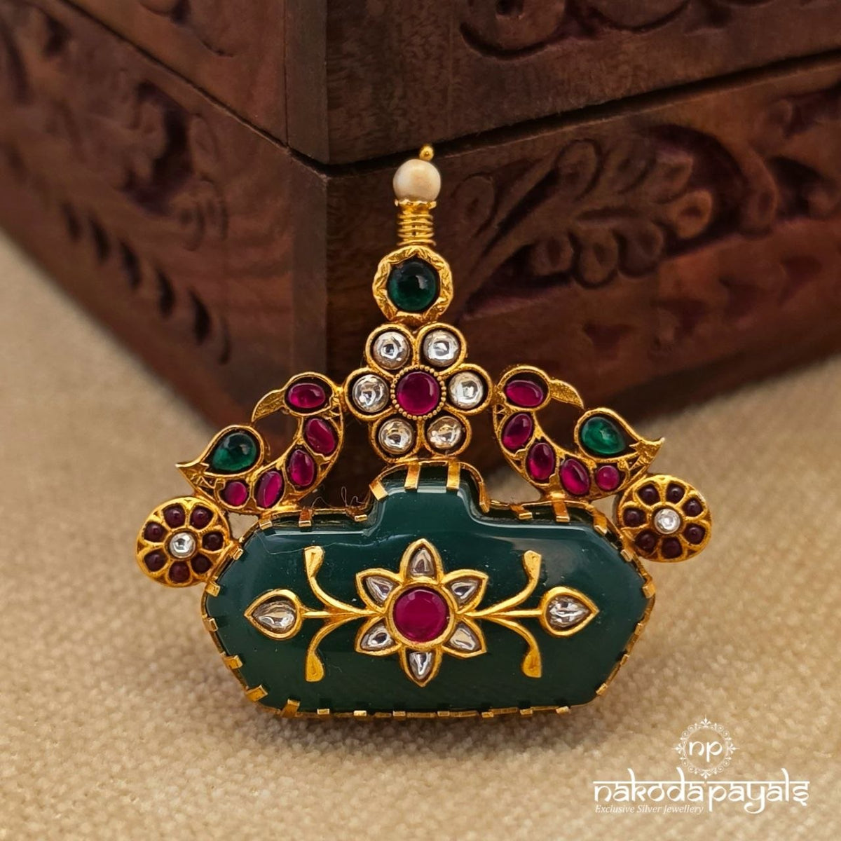 Elegant Kundan Bird Pendant (Gp2650)