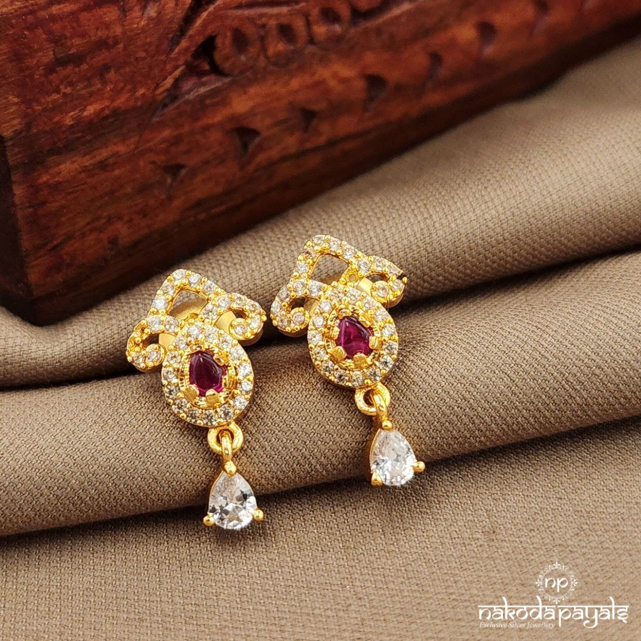CZ Red  Studs (Ge10406)