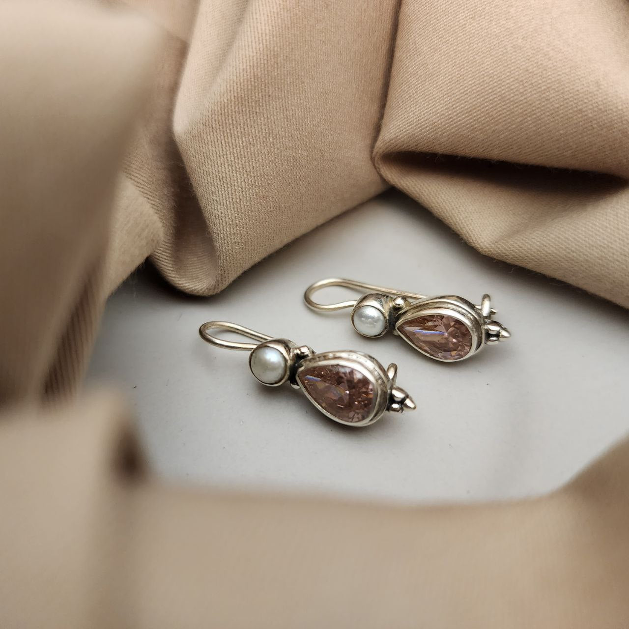 Amazing colour Hanging (H2058)