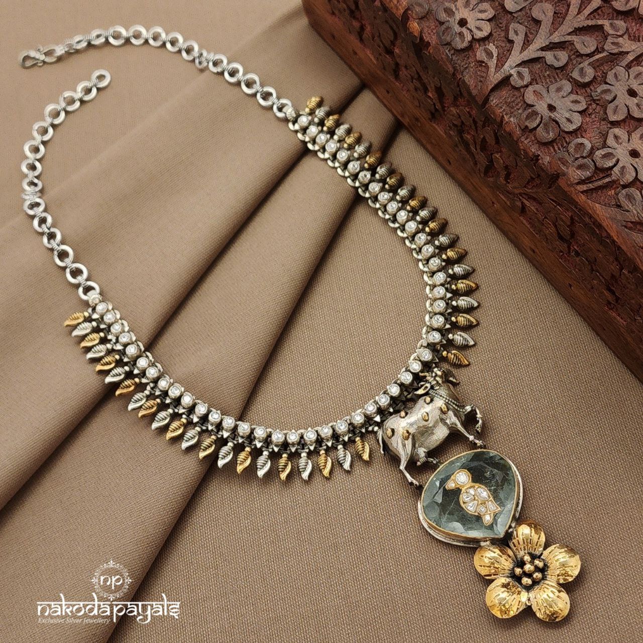 Dual Tone Cow Neckpiece (N11394)