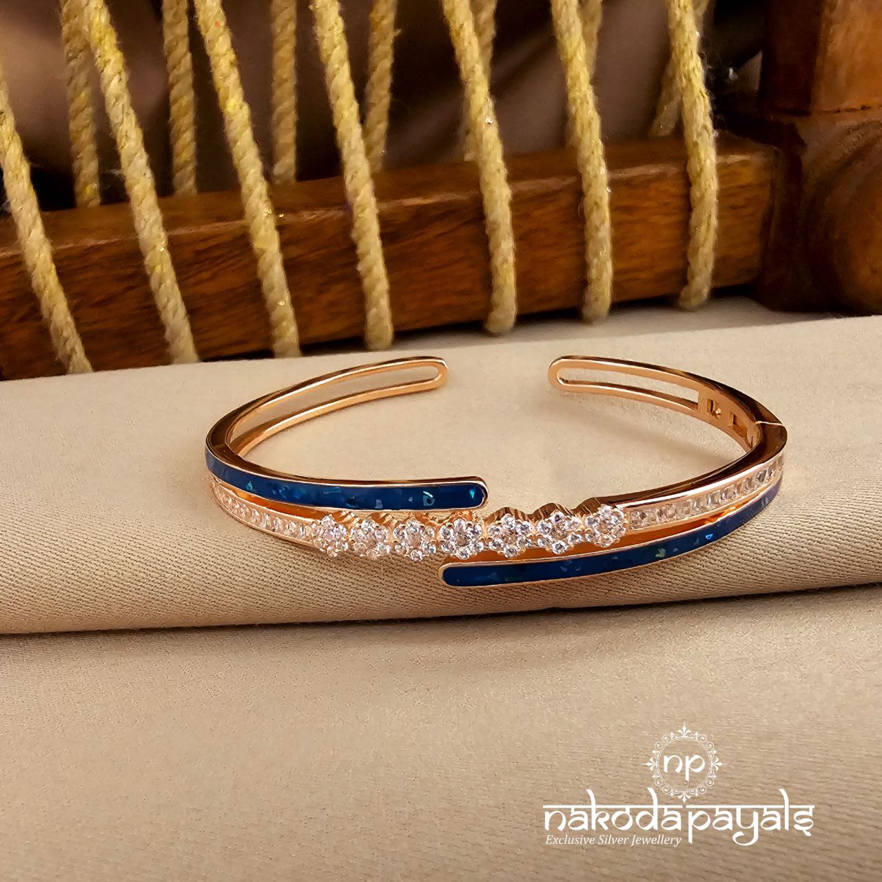 Floral Rose Gold Enamel Kada (St3915)