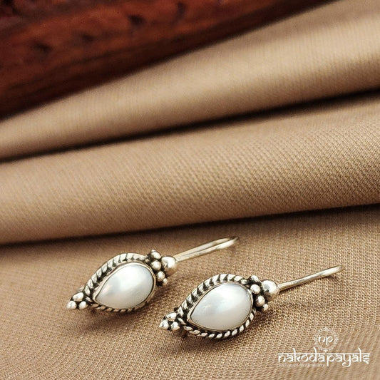 Pearled Drop Hanging (S9552)