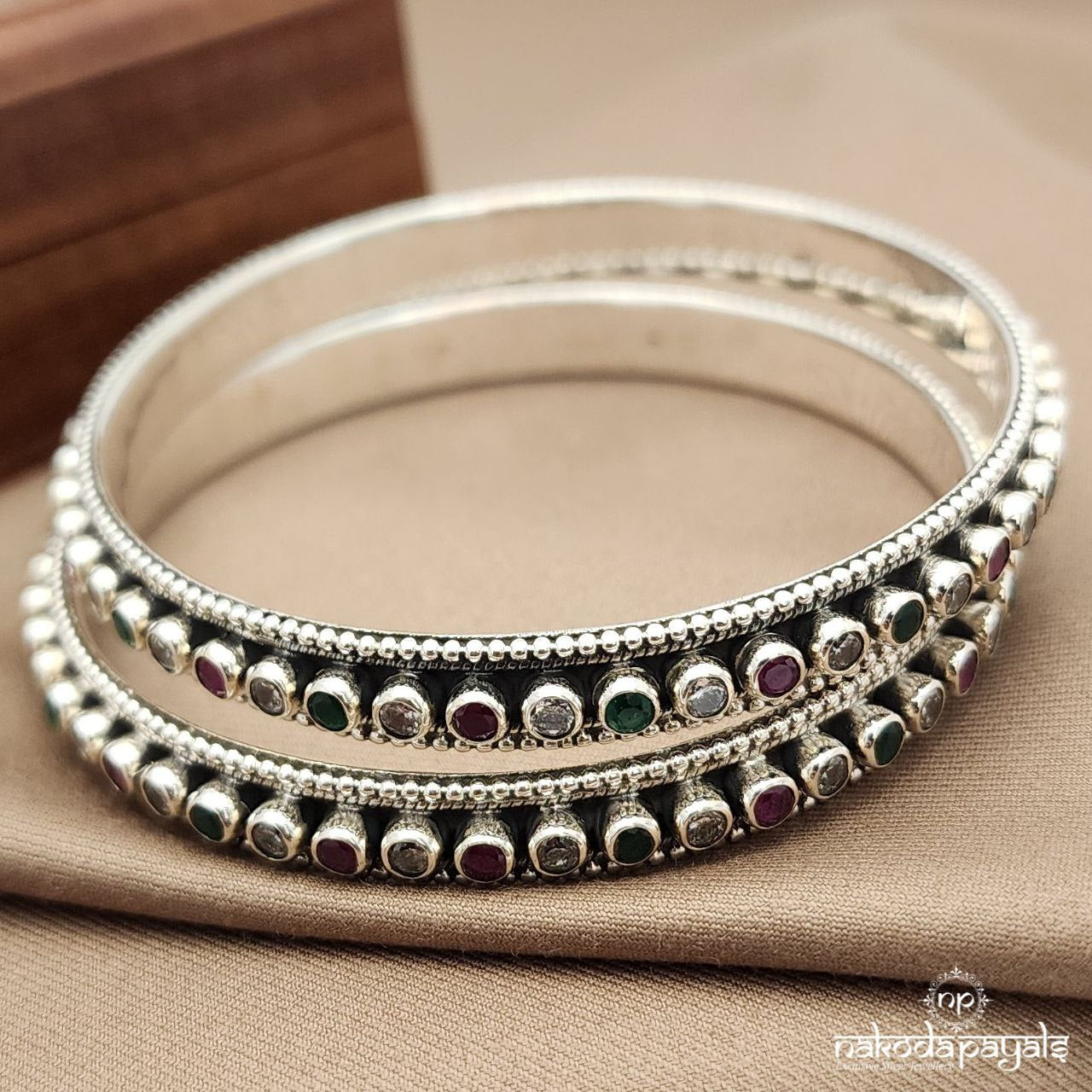 Graceful MultiColor Bangle (K6123-26)