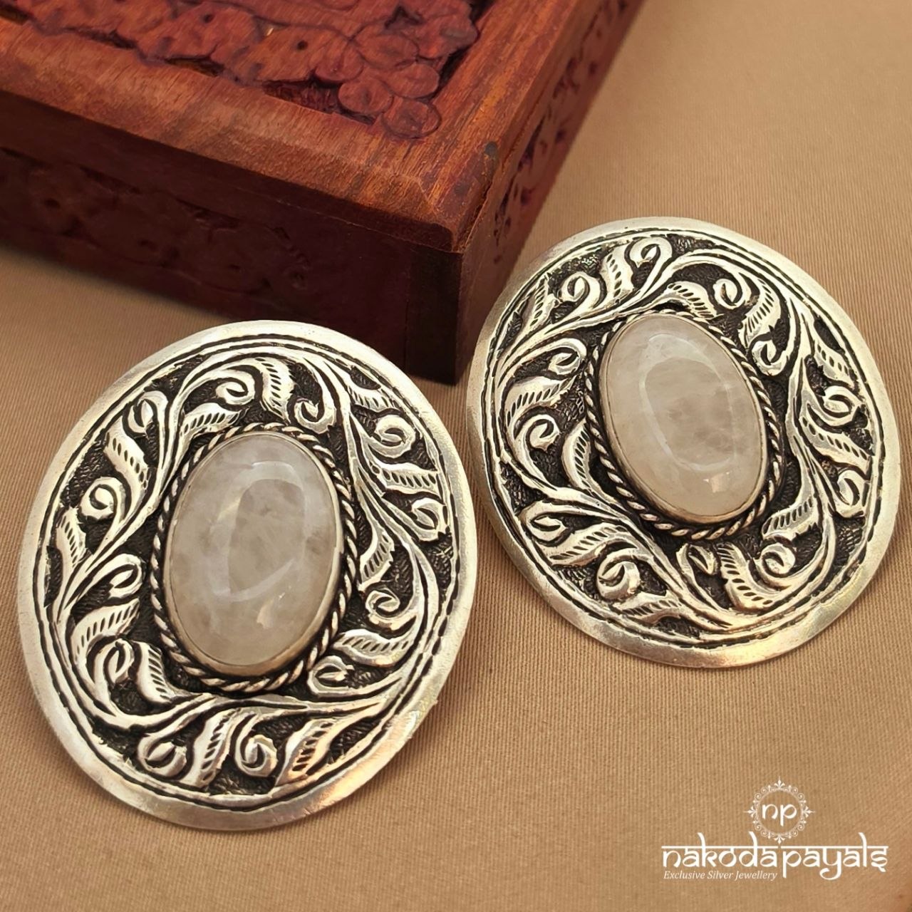 Bold Oval Opal Studs (S9708)