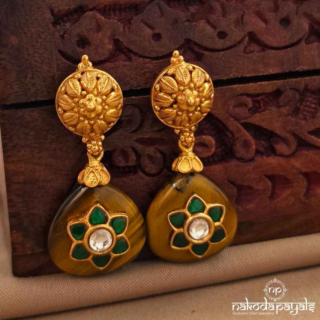 Tiger Eye Green Floral Chandbali (Ge11320)