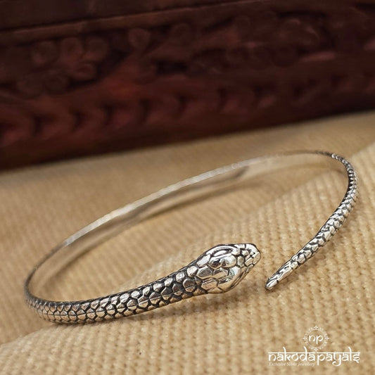 Stylish Snake Kada (St4148)