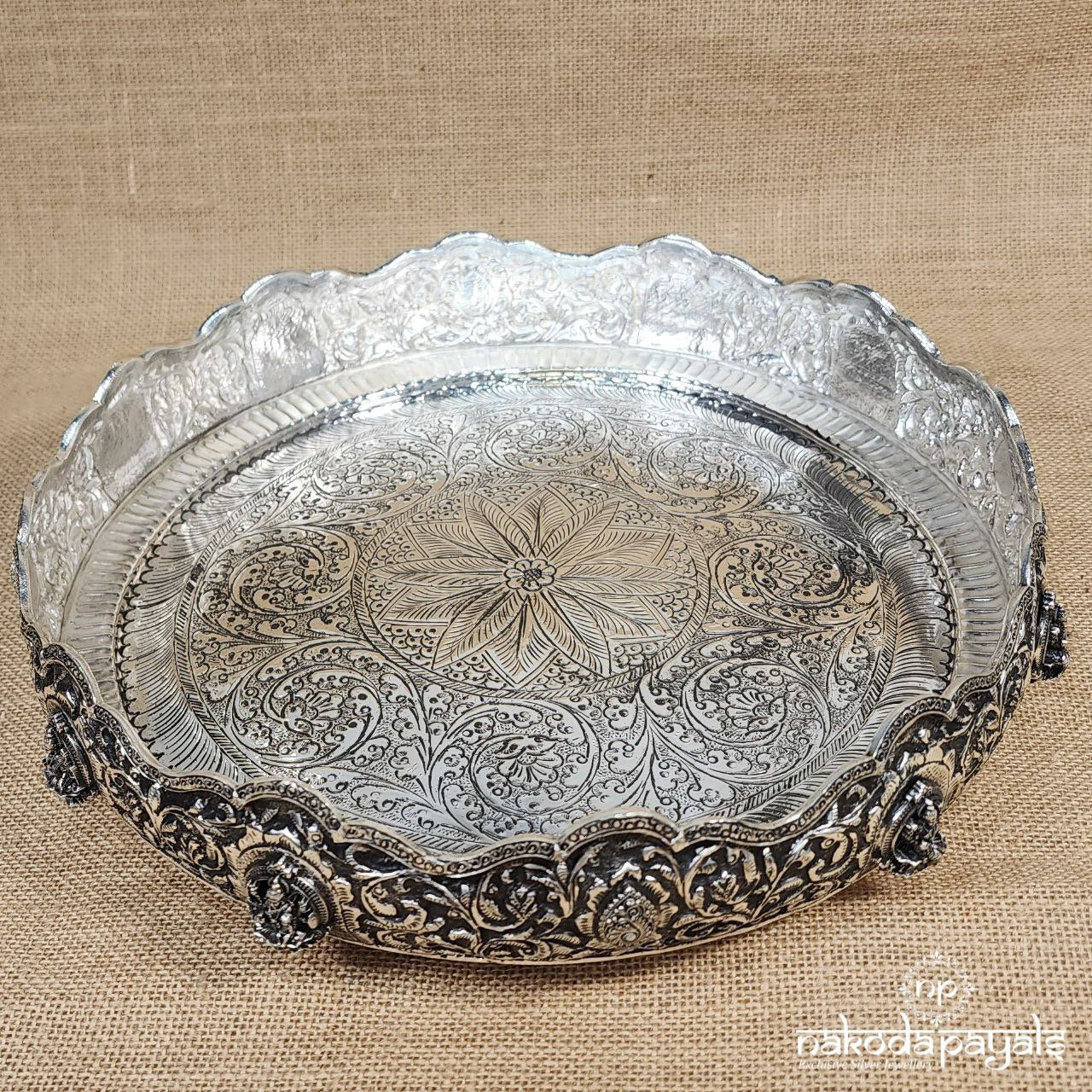 Blessing Lakshmi Chitae Plate (Aa1520)