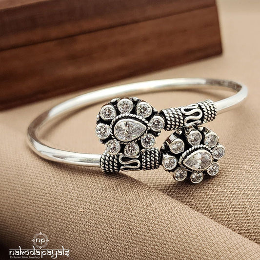 White Openable Single Kada (K6115)